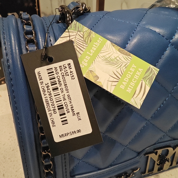 Badgley Mischka Quilted Crossbody Bag NWT - Picture 5 of 12